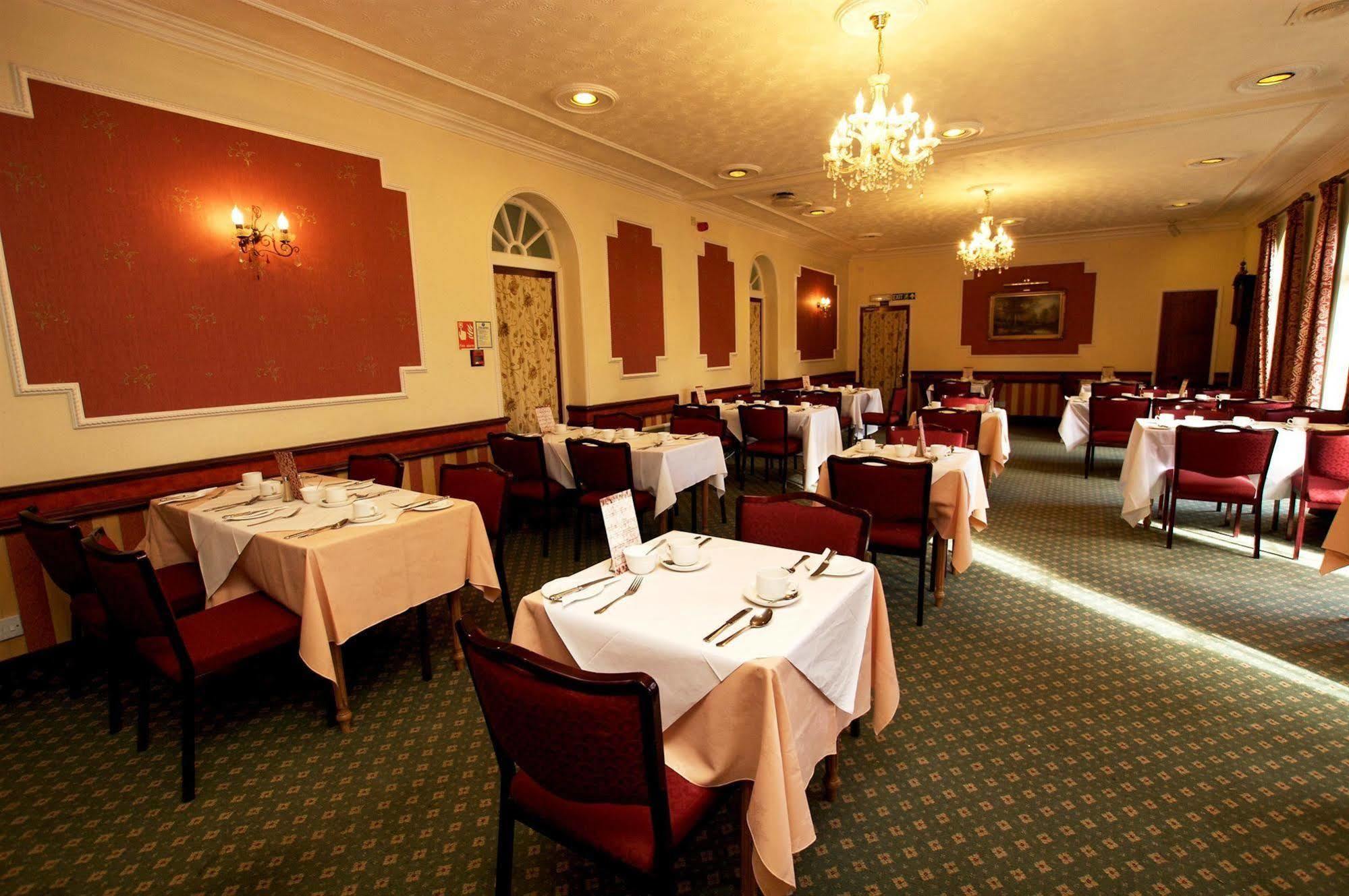 Best Western Compass Inn Tormarton Restoran foto